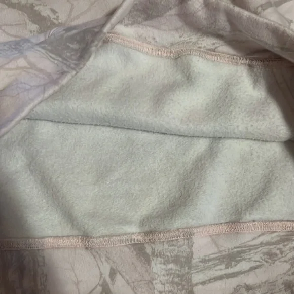 Hollister Feel Good Oversized Pink Camo Hoodie - Picture 8 of 8